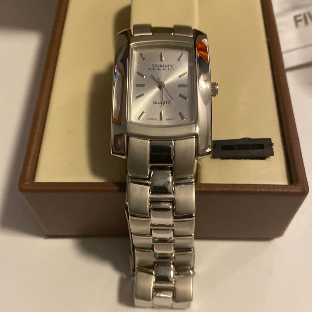Tommy Brooks Men’s watch-Silver-tone NIB-